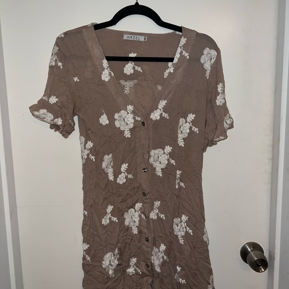 FOUR mini dresses of all different styles and brands. - Picture 3 of 16